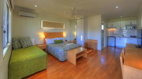 Executive Villa
 - Chinchilla Motor Inn