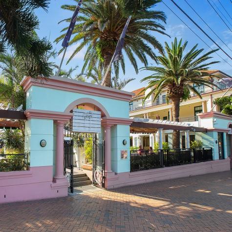 Coogee Bay Hotel Arden Street
- Coogee Bay Boutique Hotel
