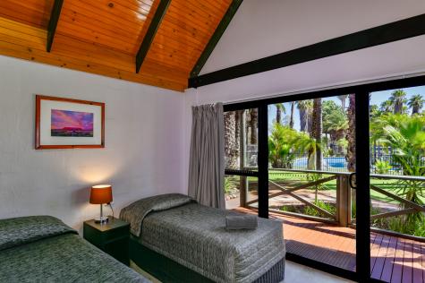 Double Room
- Desert Palms Alice Springs