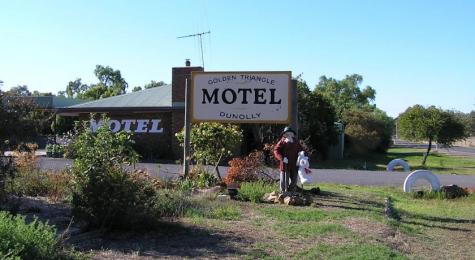 Roadside
- Dunolly Golden Triangle Motel