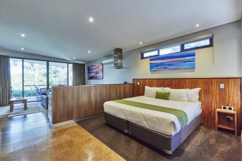 Bedroom
- Eight Willows Retreat