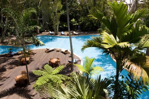 Pool
- Drift Palm Cove