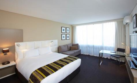 Standard Deluxe
- Holiday Inn Warwick Farm