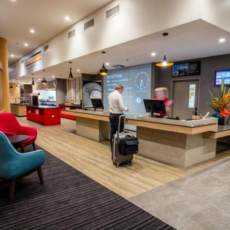 Reception
- ibis Mackay