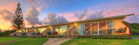 Exterior
 - Islander Lodge Apartments