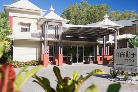Exterior entry
- Mantra Amphora Palm Cove