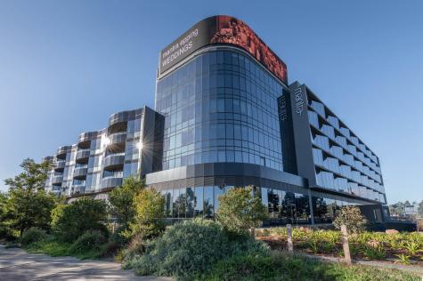 Exterior
- Mantra Melbourne Epping