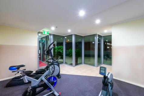 Gym
- Mantra on Edward Brisbane