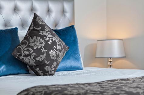 1 Bedroom Apartment
- Mercure Melbourne St Kilda Road