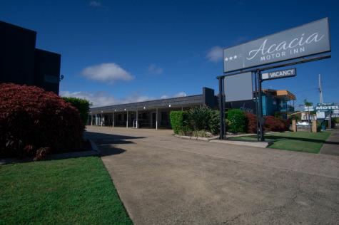 Motel Entrance
- Acacia Motor Inn