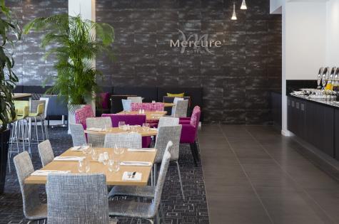 Mach One Restaurant & Bar
- Mercure Newcastle Airport