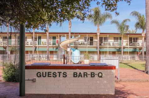 BBQ
 - Motel Riverina