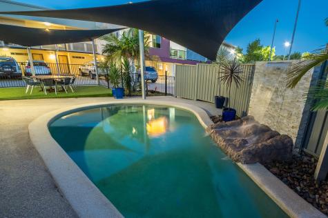 Pool
 - Nambour Heights Motel