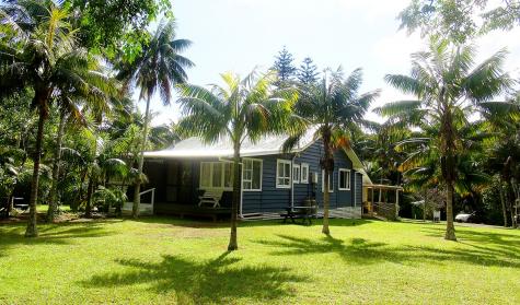 Anson Bay Lodge
- Norfolk Island Holiday Homes