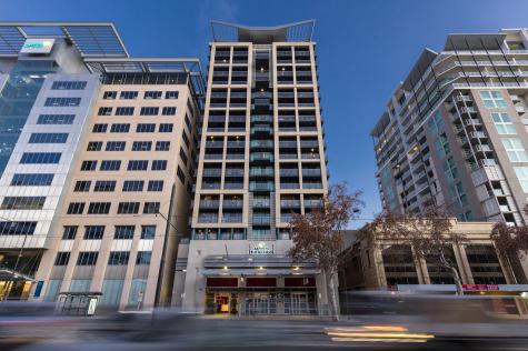 Exterior
 - Oaks Adelaide Horizons Suites