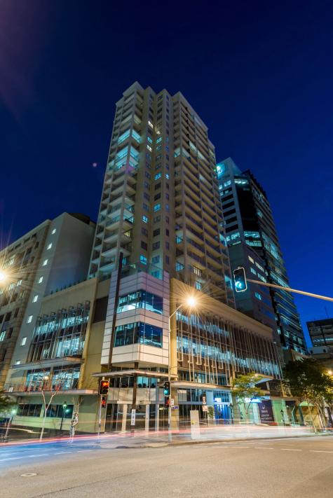 Exterior
- Oaks Brisbane Lexicon Suites