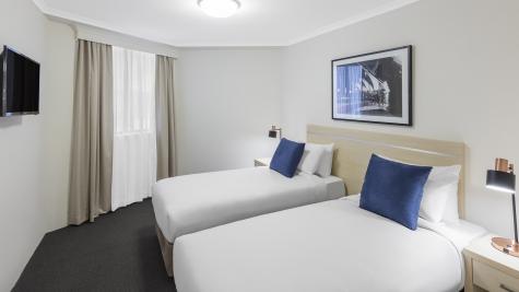 2 bedroom apartment
 - Oaks Sydney Castlereagh Suites