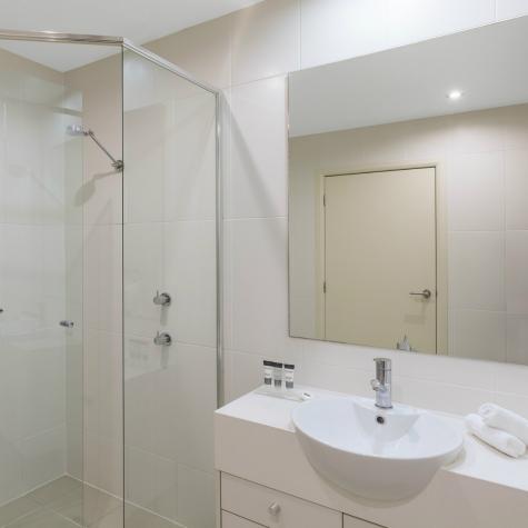 bathroom  - Oaks Port Stephens Pacific Blue Resort