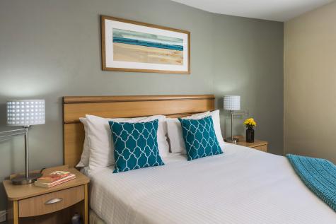 Studio
- Oaks The Entrance Waterfront Suites