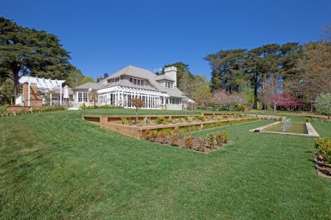 Parklands Main Guest House
- Parklands Country Gardens & Lodges