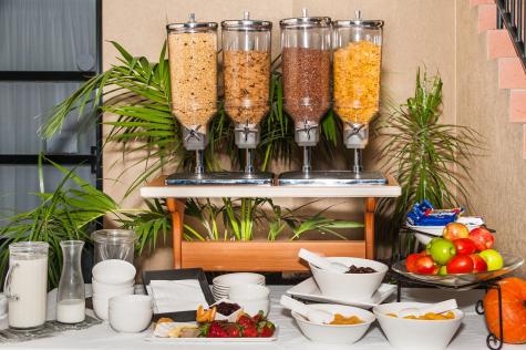 breakfast
- Pegasus Motor Inn