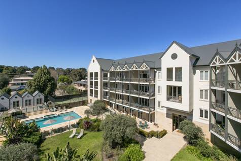 Exterior
 - Portsea Village Resort