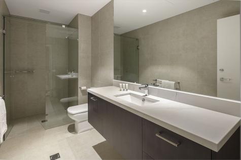 Bathroom
- Quality Hotel Lakeside