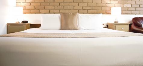 Bedroom
- Rutherglen Motor Inn