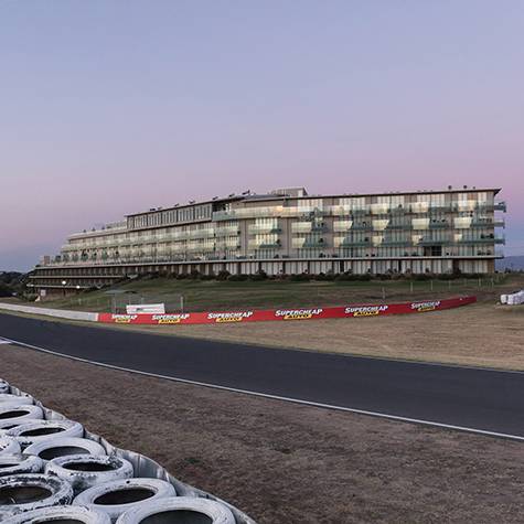 Exterior
 - Rydges Mount Panorama Bathurst