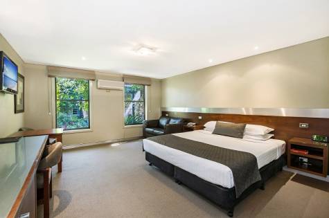 Executive King Room
- Seacombe House Motor Inn Port Fairy