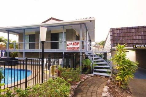 Exterior
- Shearwater Motel