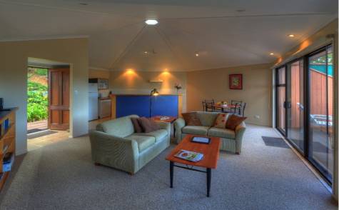 One Bedroom Lounge
- Shearwater Norfolk Island
