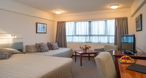 standard twin room  - The Bay Plaza Hotel