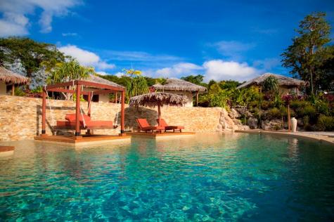 Lounge by the pool
- The Havannah