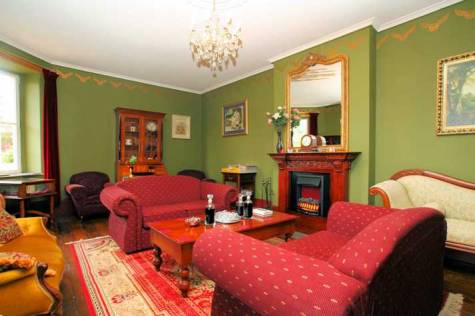 Guest Lounge
- The Lodge On Elizabeth
