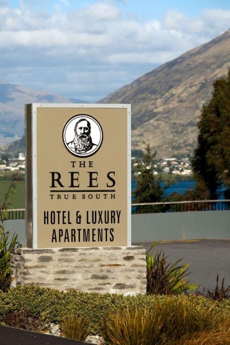 Welcome - The Rees Hotel Luxury Apartments & Lakeside Residences