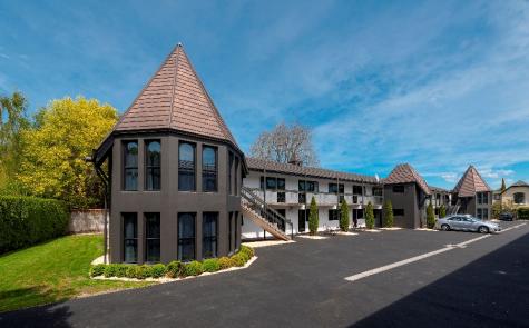 Exterior
 - The Towers on the Park