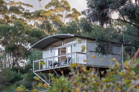 Vineyard and Australian bush setting
 - The Villas - Barossa