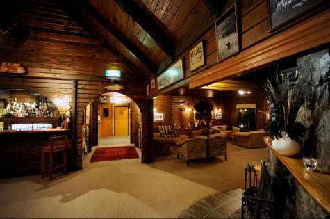 Lounge
- Tongariro Lodge