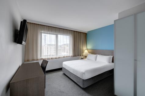 Budget Room Queen
 - Travelodge Hotel Hobart