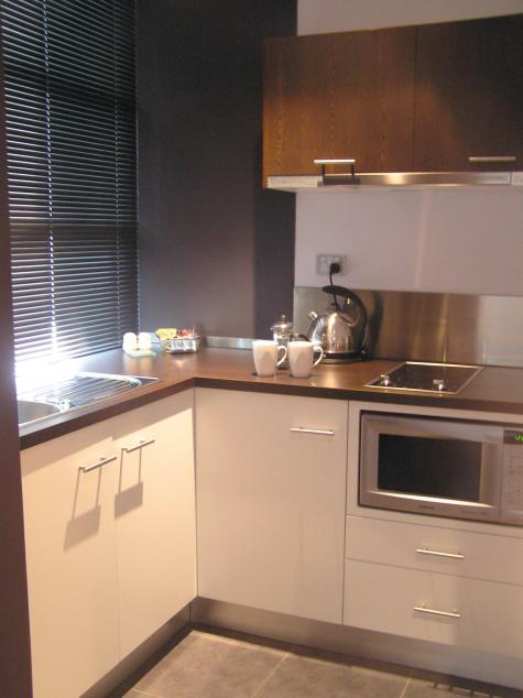 Deluxe Davey Kitchen
 - Zero Davey Boutique Apartments