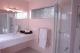Deluxe shower room
 - Auckland Newmarket Motel