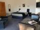 Upstairs studio
 - Cascades Lakefront Motel