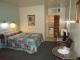 Typical room and facilities
 - Cobb Inlander Motel