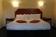 Hillview King Suite
 - Eltham Gateway Hotel