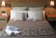 
 - Eltham Motor Inn