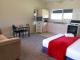 Studio Unit
 - Jack and Di's Lakefront Resort