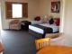 Spacious Twin Deluxe Rooms
 - McNevins Maryborough Motel