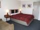 Queen Room
 - Pigeon House Motor Inn