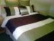 Deluxe Studio Room with Queen Bed
 - Sai Motel Greenlane
